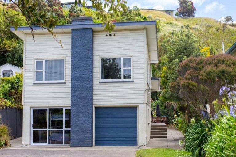 Photo of property in 37 Mowhanau Drive, Kai Iwi, Whanganui, 4574