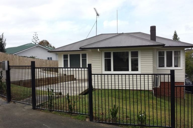 Photo of property in 1 Sprott Road, Kohimarama, Auckland, 1071