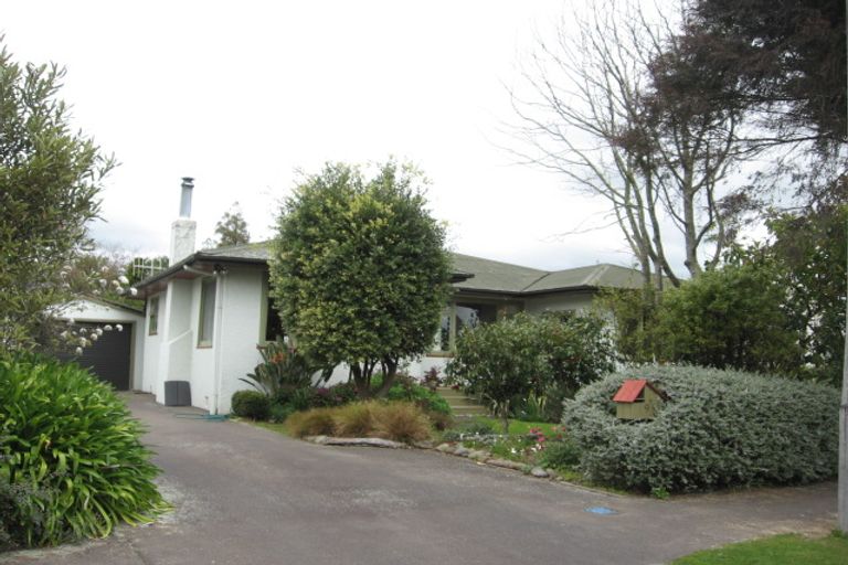 Photo of property in 9 Chester Crescent, West End, Palmerston North, 4410