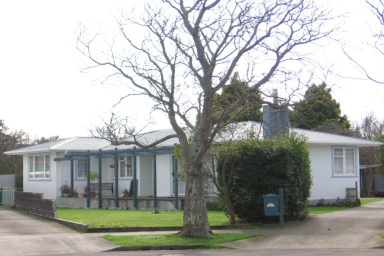 Photo of property in 6 Busby Place, Awapuni, Palmerston North, 4412