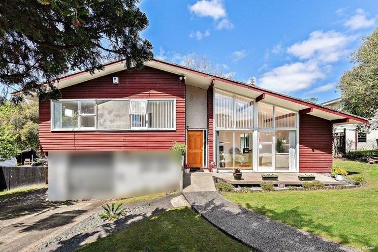 Photo of property in 25 Ellice Road, Totara Vale, Auckland, 0629