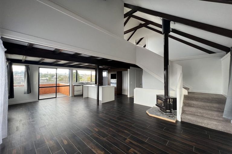 Photo of property in 1/47 Centorian Drive, Windsor Park, Auckland, 0632