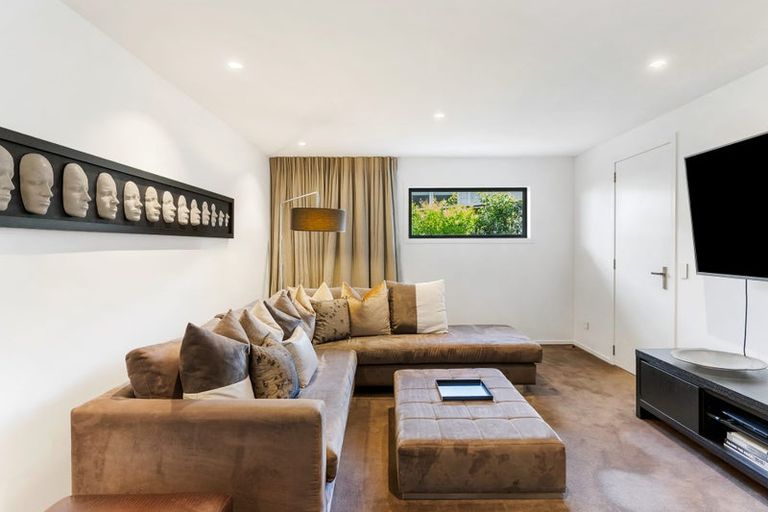 Photo of property in 8 Mount Hobson Lane, Remuera, Auckland, 1050