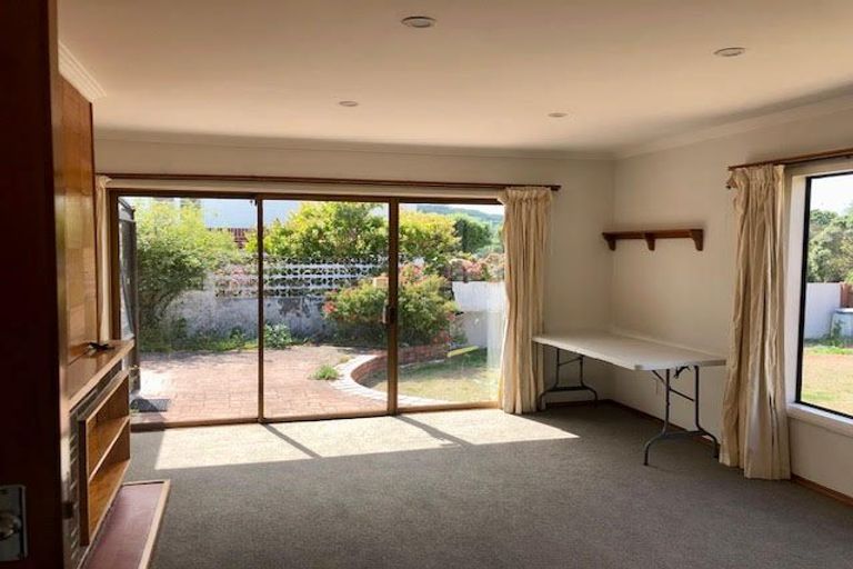 Photo of property in 6 Mascot Street, Tawa, Wellington, 5028