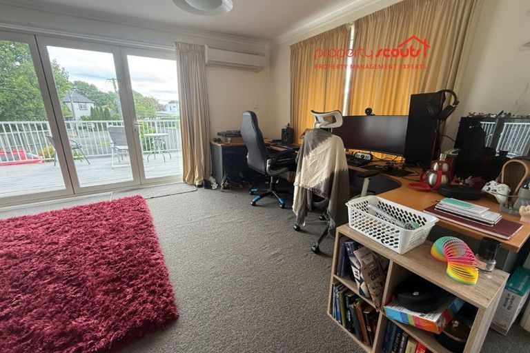 Photo of property in 1/14a Garreg Road, Fendalton, Christchurch, 8052