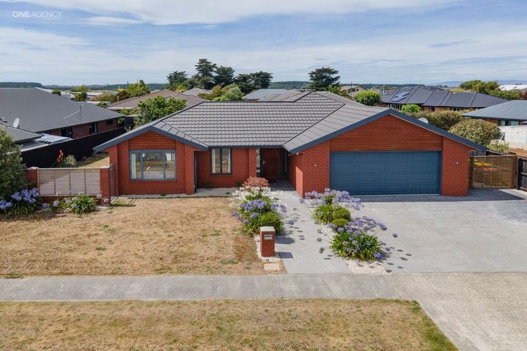 Photo of property in 64 Allison Crescent, Kaiapoi, 7630