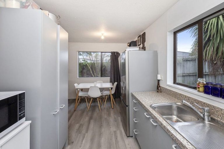 Photo of property in 2/487 Pages Road, Bexley, Christchurch, 8061