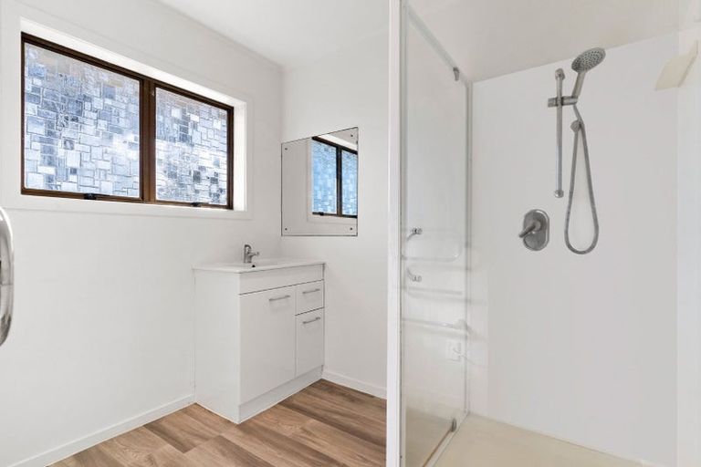 Photo of property in 38b Amorino Drive, Red Beach, 0932