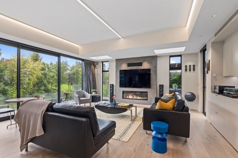 Photo of property in 44d Glandovey Road, Fendalton, Christchurch, 8052