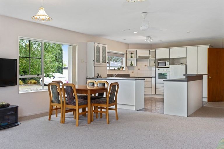 Photo of property in 15 Burnett Street, Oxford, 7430