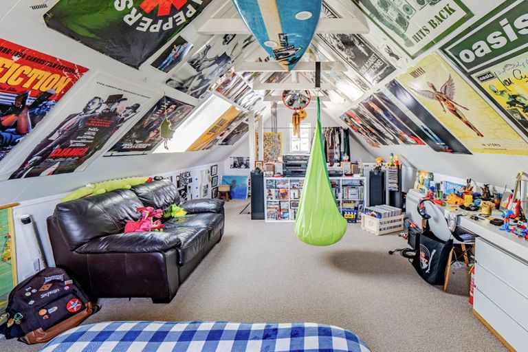 Photo of property in 38 Waiwaka Terrace, Strandon, New Plymouth, 4312