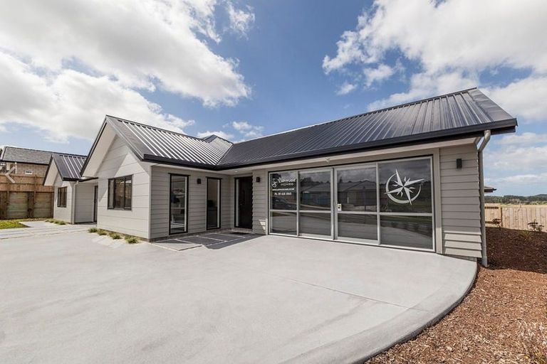 Photo of property in 32 Wairau Drive, Tikipunga, Whangarei, 0112