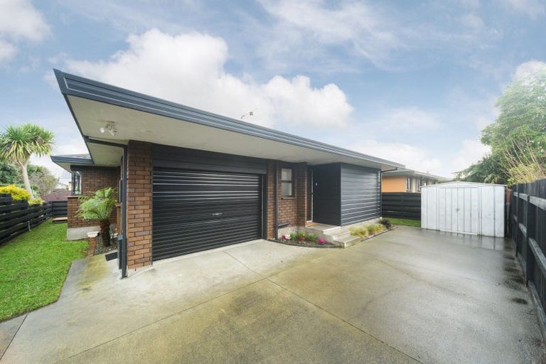 Photo of property in 30 South Street, Feilding, 4702