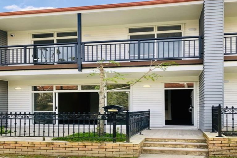 Photo of property in 5/44 Carlos Drive, Flat Bush, Auckland, 2016