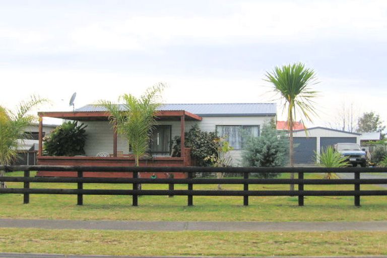 Photo of property in 110 Sharyn Place, Whangamata, 3620