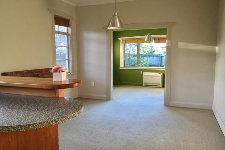 Photo of property in 35 Memorial Avenue, Ilam, Christchurch, 8053