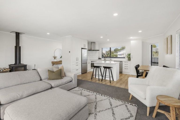 Photo of property in 61 Kane Road, Papamoa Beach, Papamoa, 3118