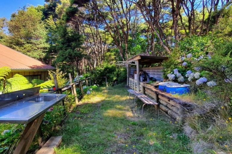 Photo of property in 46 Schoolhouse Bay Road, Kawau Island, 0920