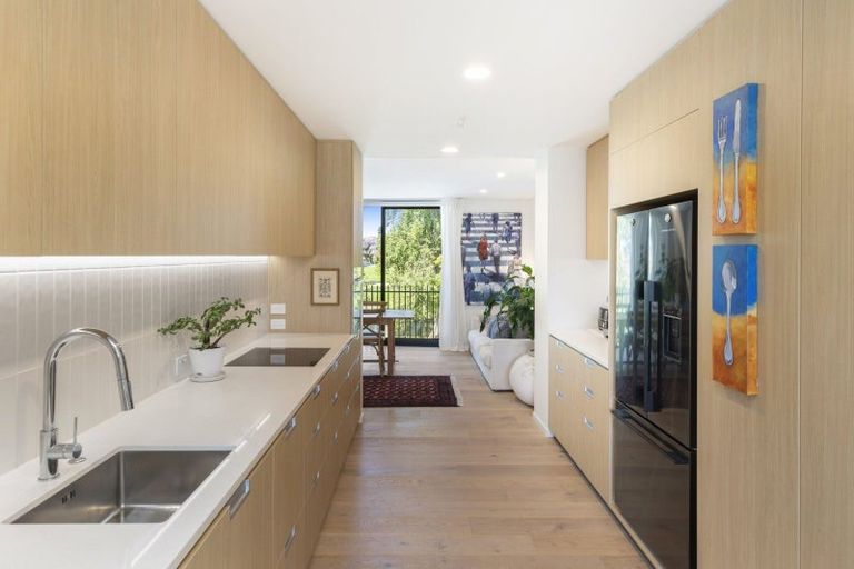 Photo of property in 3/247 Cambridge Terrace, Christchurch Central, Christchurch, 8013