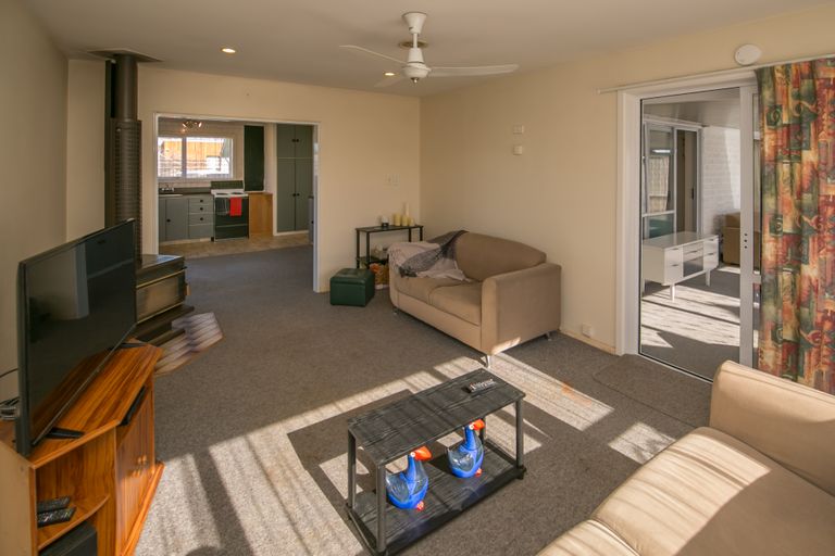 Photo of property in 41 Rowan Avenue, Aranui, Christchurch, 8061