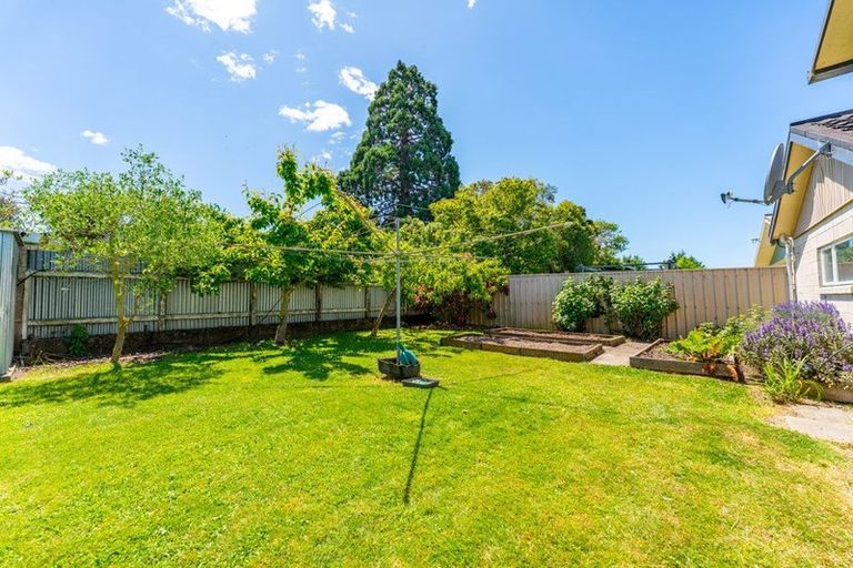 Photo of property in 12 Churchill Place, Waimate, 7924