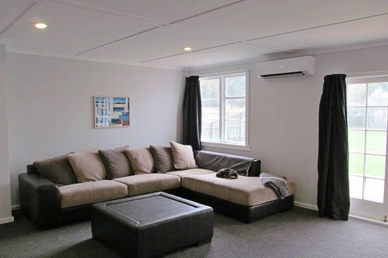 Photo of property in 33 Revans Street, Featherston, 5710