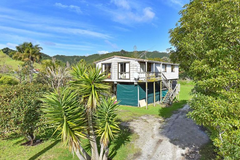 Photo of property in 1469 Clevedon Kawakawa Road, Kawakawa Bay, Papakura, 2585