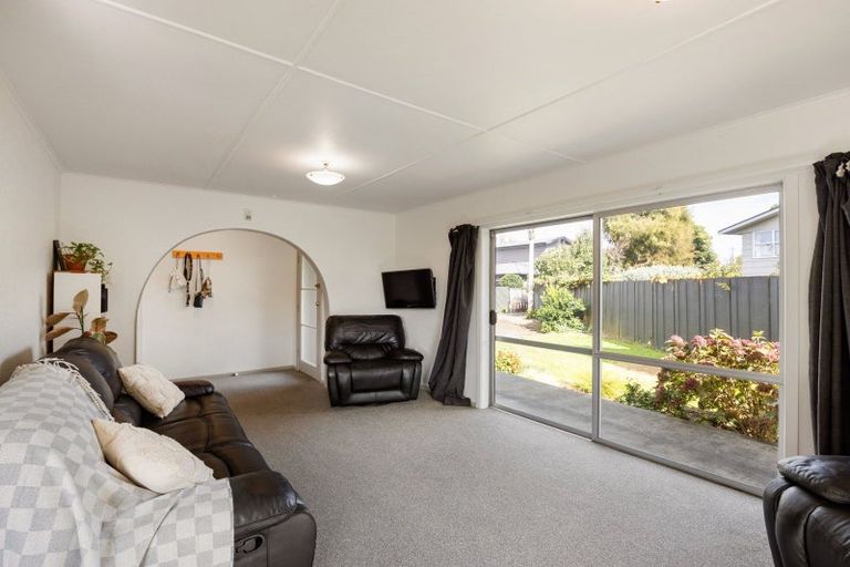 Photo of property in 23 Berkley Avenue, Hillcrest, Hamilton, 3216