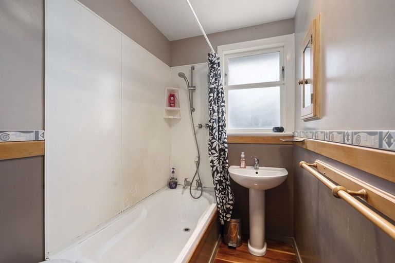 Photo of property in 23 Foster Street, Taita, Lower Hutt, 5011