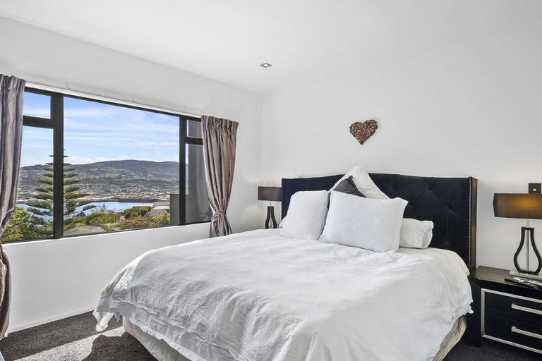 Photo of property in 49 Shandon Road, Vauxhall, Dunedin, 9013