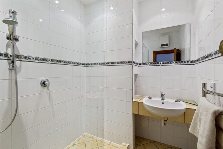 Photo of property in 4 Claxton Place, Saint Martins, Christchurch, 8022