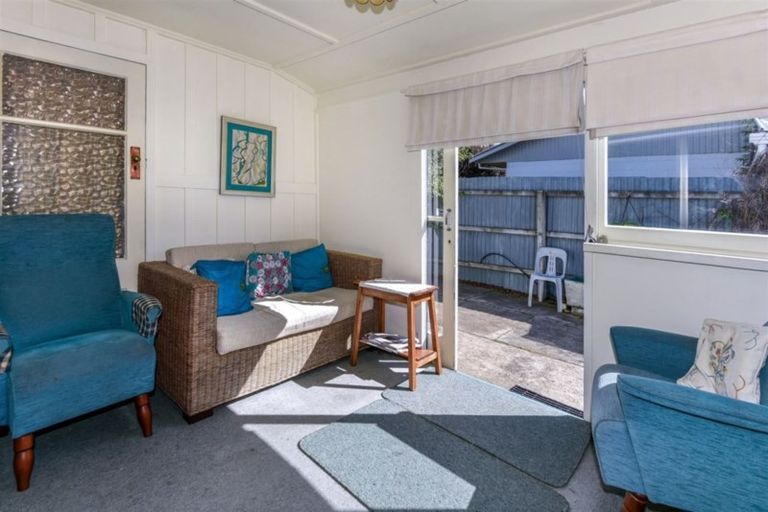 Photo of property in 1 Celia Street, Redcliffs, Christchurch, 8081