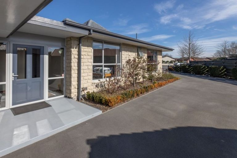 Photo of property in 11 Goya Place, Bishopdale, Christchurch, 8051