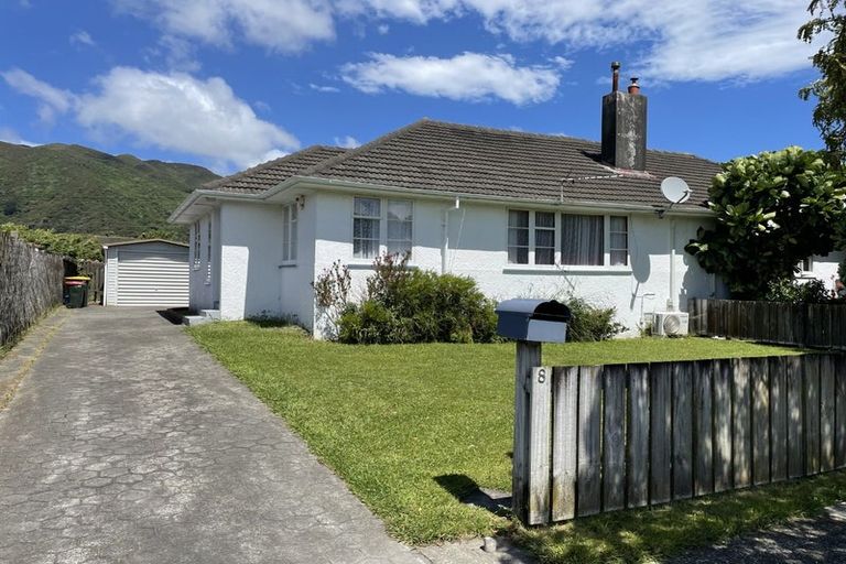 Photo of property in 8 Atiawa Crescent, Waiwhetu, Lower Hutt, 5010