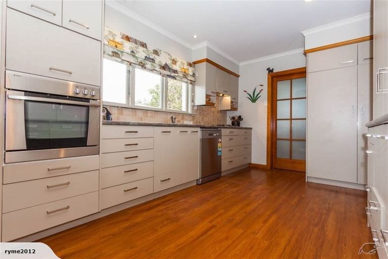 Photo of property in 7 Trevor Street, Hornby, Christchurch, 8042