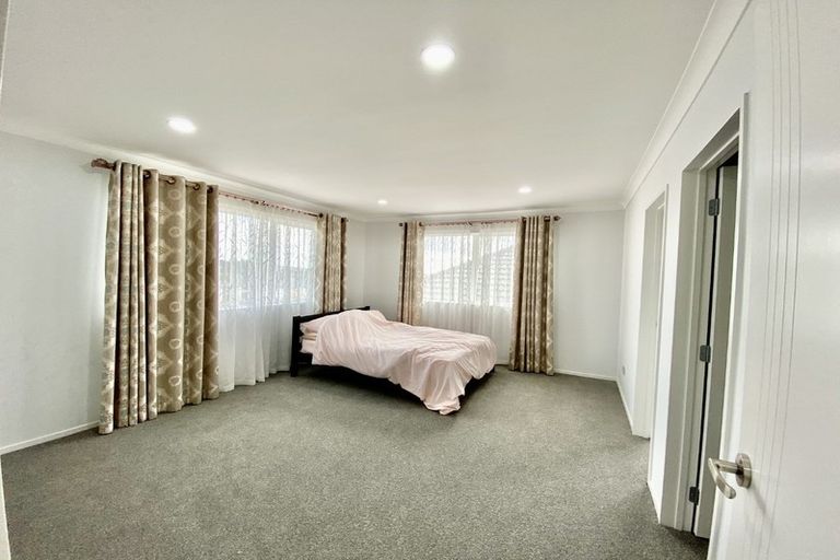 Photo of property in 40 Tinaku Road, Flat Bush, Auckland, 2019