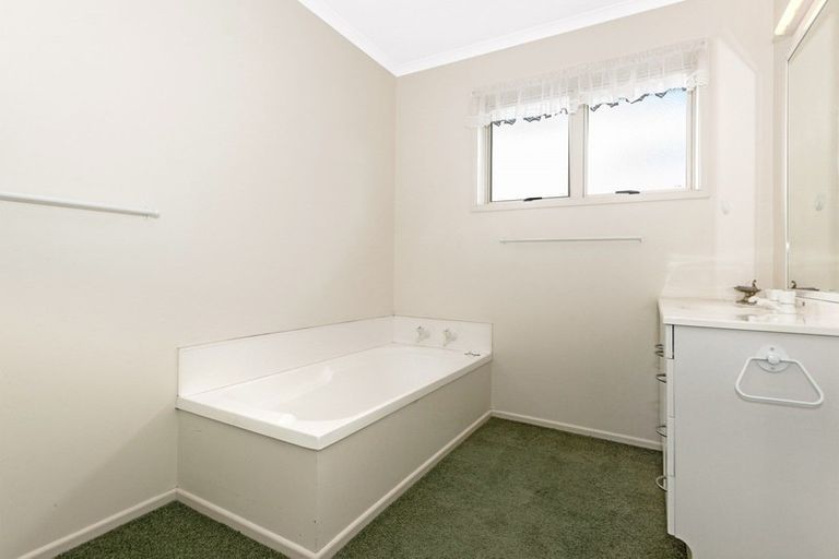 Photo of property in 56 Potae Avenue, Lytton West, Gisborne, 4010