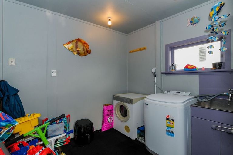 Photo of property in 206 Oxford Street, South Dunedin, Dunedin, 9012