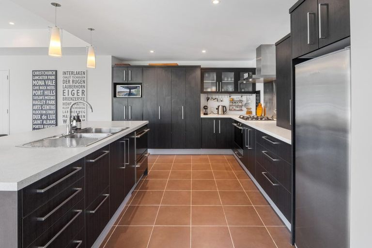 Photo of property in 27 Reka Street, Parklands, Christchurch, 8083