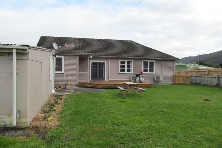 Photo of property in 33 Revans Street, Featherston, 5710
