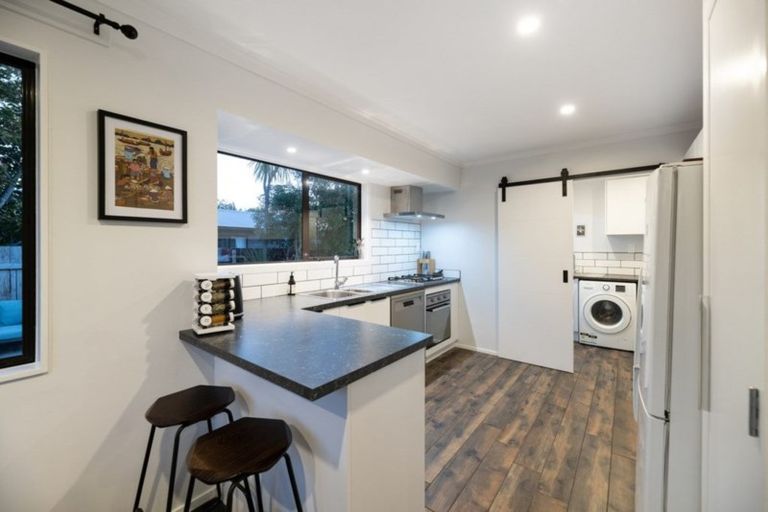 Photo of property in 4a Kimber Grove, Papamoa Beach, Papamoa, 3118