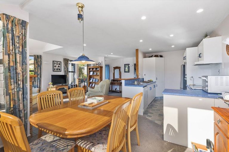 Photo of property in 1/4u Richard Street, Titahi Bay, Porirua, 5022