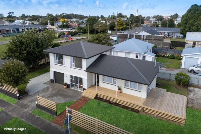 Photo of property in 1 Galt Street, Hawera, 4610