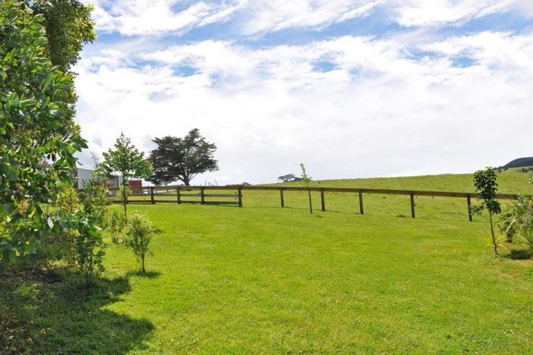 Photo of property in 66 Waiteitei Road, Wellsford, 0974