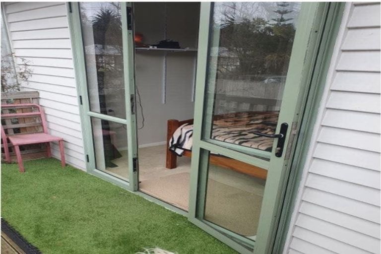 Photo of property in 25 Hills Road, Otara, Auckland, 2023