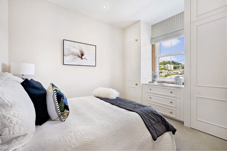 Photo of property in 2 Tutchen Avenue, Mount Victoria, Wellington, 6011