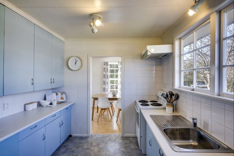 Photo of property in 1 James Cook Street, Havelock North, 4130