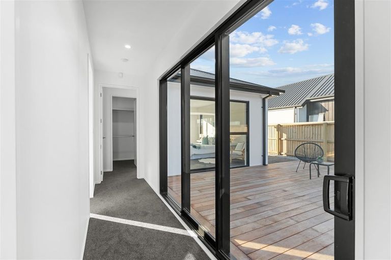 Photo of property in 9 Dray Place, Halswell, Christchurch, 8025