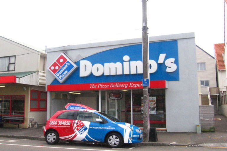 Photo of property in 63 Northland Road, Northland, Wellington, 6012