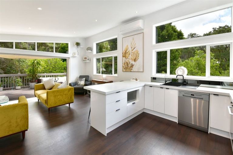 Photo of property in 31a Cochrane Avenue, Arkles Bay, Whangaparaoa, 0932